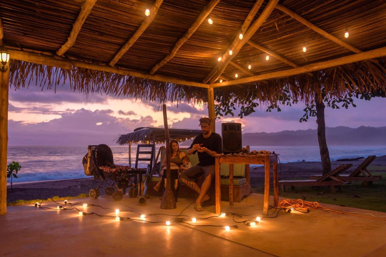 Beach Break Hotel & Surf Camp De Плайя-Венао Екстер'єр фото