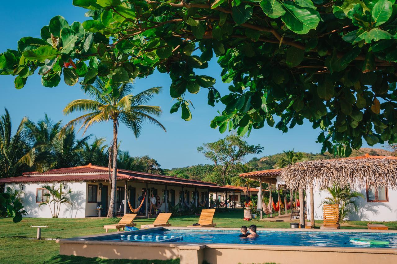 Beach Break Hotel & Surf Camp De Плайя-Венао Екстер'єр фото